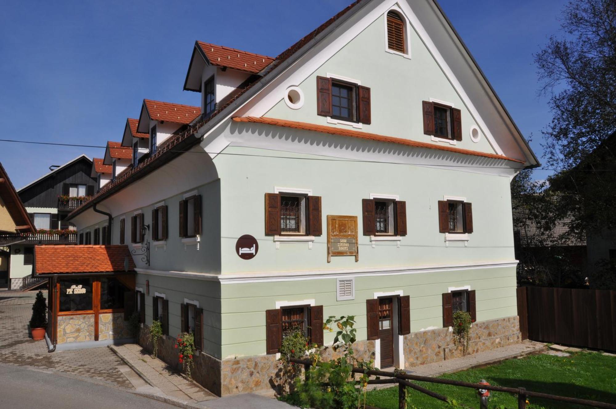 Bed & Breakfast Pr'Sknet Sencur Exterior photo